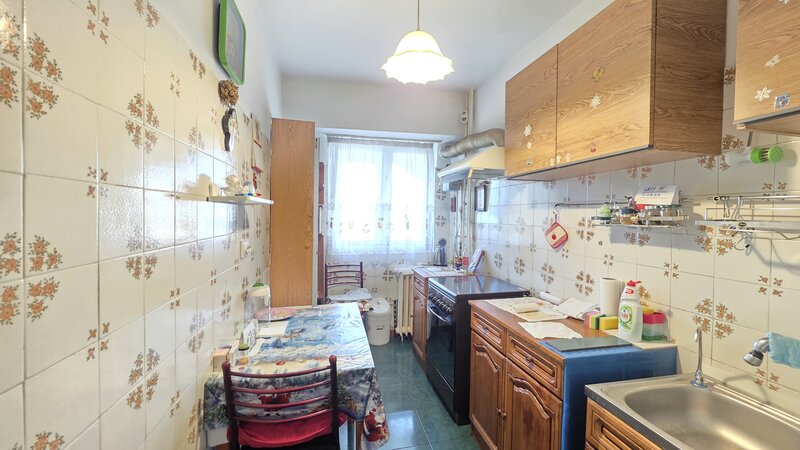 Mega Mall, apartament 4 camere, 89 mp, etaj 7/12,vedere panoramica